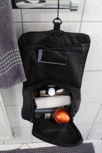 Grüezi Wash Bag (18)